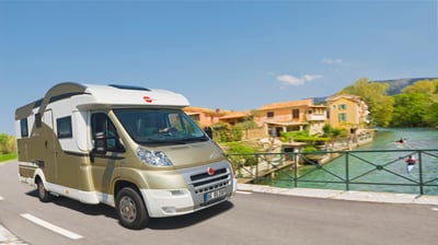Nur Adventure Tours bietet ab 699,00 € pro Person (Mindestanzahl 2 Personen) Pauschalreisen ab 1 Woche inkl. Flug mit dem Wohnmobil in Südfrankreich an. <br />
Mit Vollausstattung auf Hotelniveau und deutschsprachiger Hotline!<br />
Im Preis enthalten ist jeweils ein Flug im Wert bis zu 250,00 € pro Person für die ersten zwei Personen und natürlich der Flughafentransfer. Die Flüge werden mit Ihnen individuell abgestimmt. Bei Selbstanreise können Sie die Flüge abwählen und sparen 250,00 € pro Person.<br />
Sie bekommen nur bei uns eine individuelle Routenempfehlung für Ihr gewählte Tour mit einem vorprogrammiertem Navigationsgerät (am Zielort jeweils der Campingplatz, ein Supermarkt, eine  Tankstelle -soweit vorhanden). Selbstverständlich können Sie fahren, wie Sie möchten - die Touren sind Empfehlungen auf Basis langjähriger Erfahrungen vor Ort.<br />
Folgende empfohlene Touren können Sie auswählen: Provence, Pyrenäen, Aquitanien, Spanien.